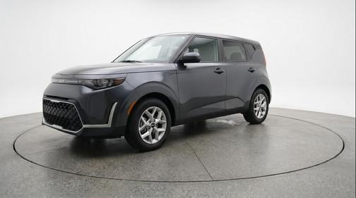 Gravity Gray 2025 Kia Soul LX