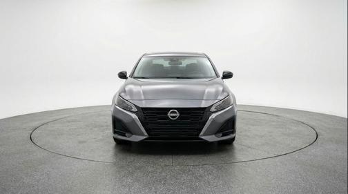 Gun Metallic 2025 Nissan Altima SV FWD