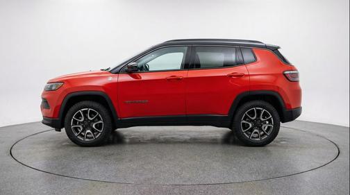Red Hot Pearlcoat 2025 Jeep Compass Trailhawk