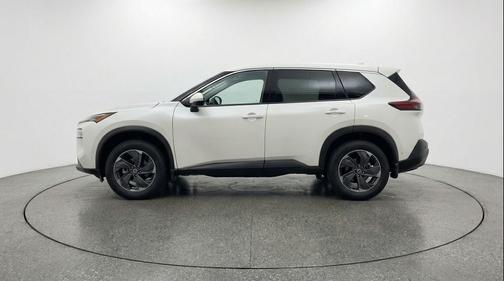 Everest White Pearl Tricoat 2025 Nissan Rogue SV