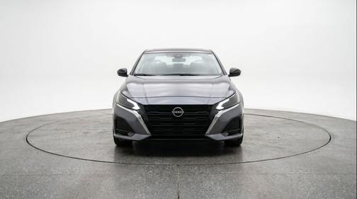 Gun Metallic 2025 Nissan Altima SV FWD
