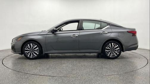 Gun Metallic 2025 Nissan Altima SV FWD