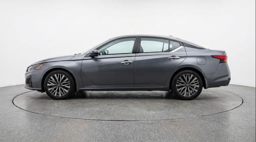 Gun Metallic 2025 Nissan Altima SV FWD