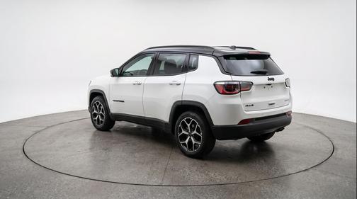Bright White Clearcoat 2025 Jeep Compass Limited