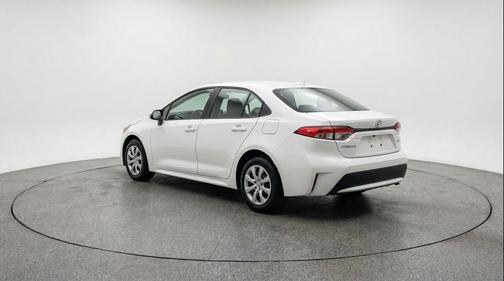 Ice Cap 2025 Toyota Corolla LE