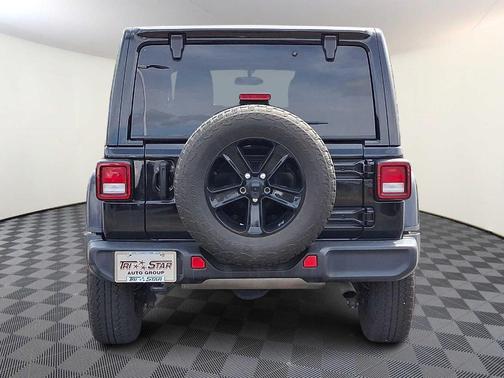 2021 Jeep Wrangler Unlimited Sahara Altitude