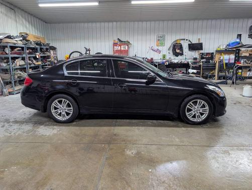 2012 INFINITI G25x Base