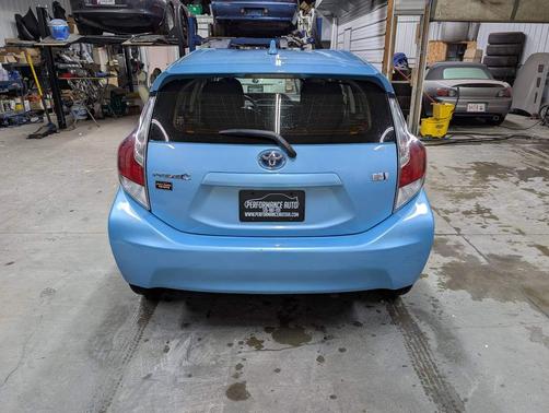 2015 Toyota Prius c Three