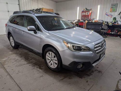 Silver 2015 Subaru Outback 2.5i Premium