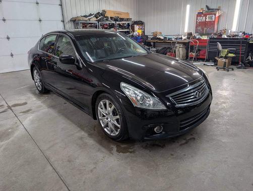 2012 INFINITI G37 x Sport Appearance Edition