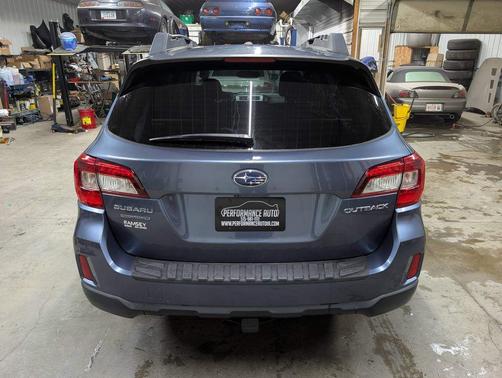 2015 Subaru Outback 2.5i Limited