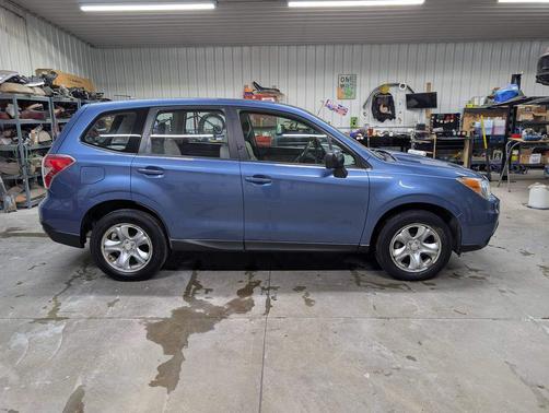 2015 Subaru Forester 2.5i