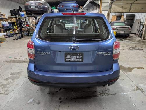 2015 Subaru Forester 2.5i