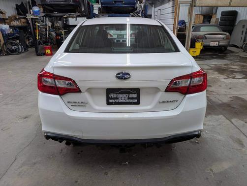 2018 Subaru Legacy 2.5i