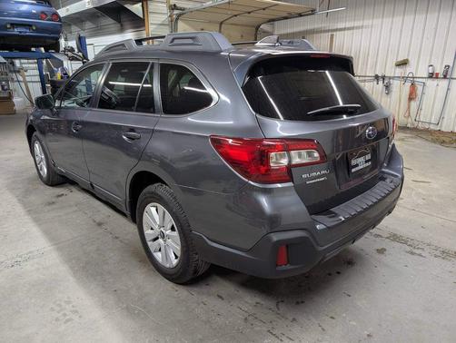 2018 Subaru Outback 2.5i