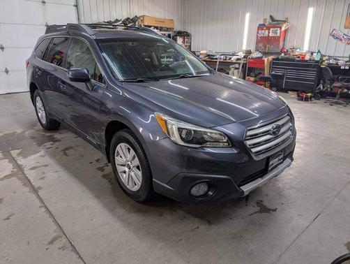 Gray 2015 Subaru Outback 2.5i Premium