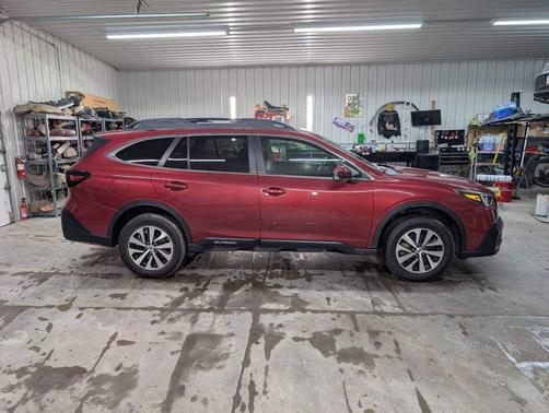 2021 Subaru Outback Premium