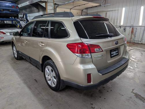 2010 Subaru Outback 2.5 i Premium
