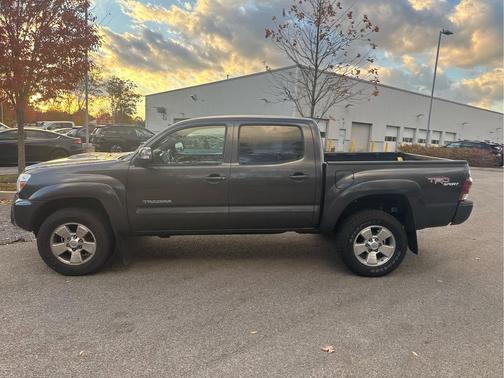 2013 Toyota Tacoma Base