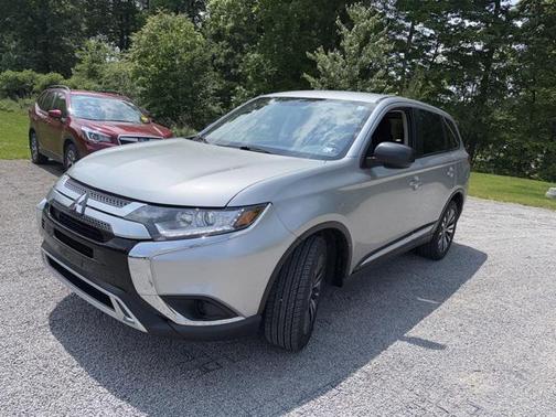 2020 Mitsubishi Outlander ES