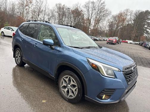 2022 Subaru Forester Premium