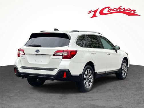 Crystal White Pearl 2019 Subaru Outback 2.5i Touring