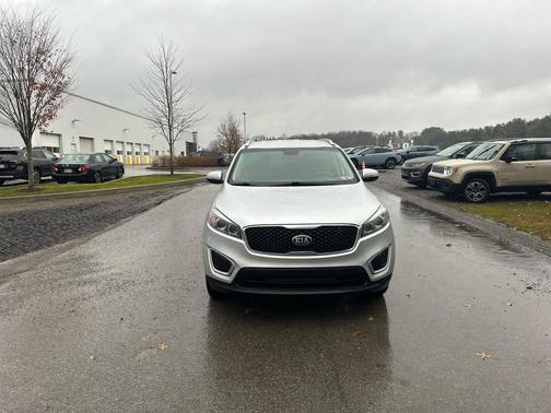 2018 Kia Sorento LX
