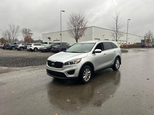 2018 Kia Sorento LX