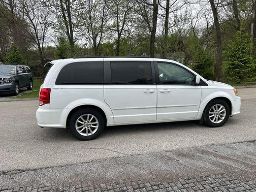 Bright White Clearcoat 2014 Dodge Grand Caravan SXT