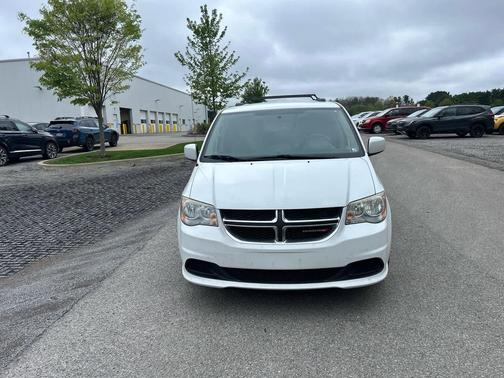 Bright White Clearcoat 2014 Dodge Grand Caravan SXT