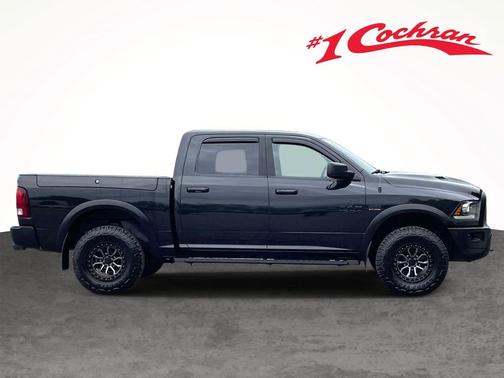 Brilliant Black Crystal Pearlcoat 2018 RAM 1500 Rebel
