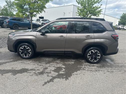 Brilliant Bronze Metallic 2025 Subaru Forester Premium