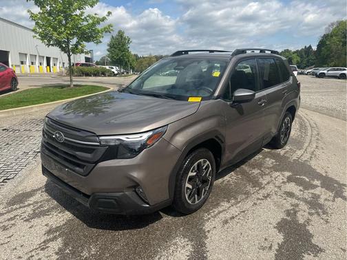 Brilliant Bronze Metallic 2025 Subaru Forester Premium