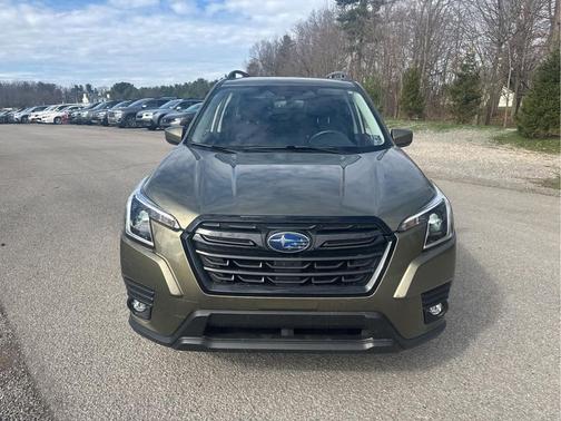 2024 Subaru Forester Premium