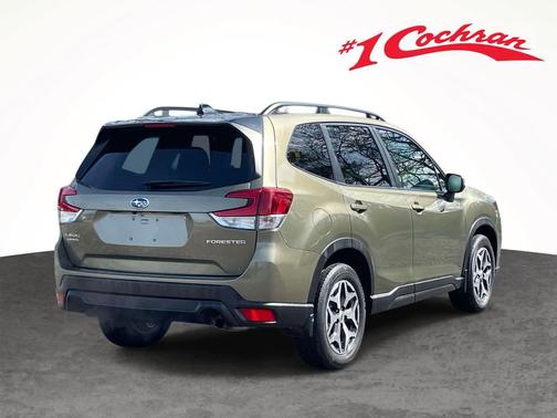 Autumn Green Metallic 2024 Subaru Forester Premium