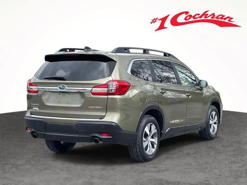 Autumn Green Metallic 2022 Subaru Ascent Premium 8-Passenger