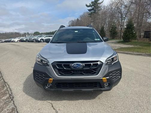 Ice Silver Metallic 2025 Subaru Outback Wilderness
