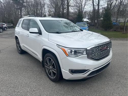 2019 GMC Acadia Denali