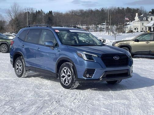 2023 Subaru Forester Premium