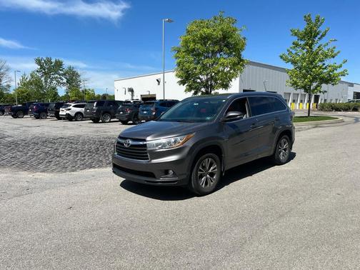 Predawn Gray Mica 2015 Toyota Highlander XLE