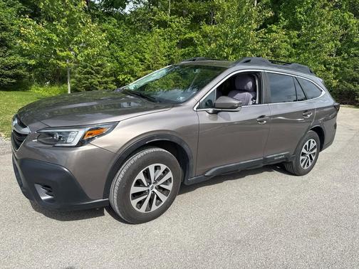 Brilliant Bronze Metallic 2021 Subaru Outback Premium
