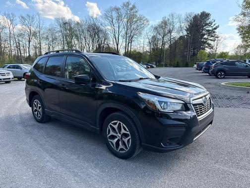 Crystal Black Silica 2019 Subaru Forester Premium