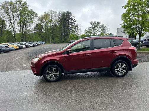 Ruby Flare Pearl 2018 Toyota RAV4 XLE