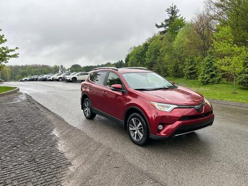Ruby Flare Pearl 2018 Toyota RAV4 XLE