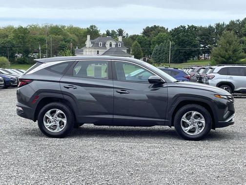 Dark Gray Metallic 2024 Hyundai TUCSON SE