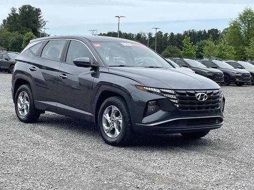 Dark Gray Metallic 2024 Hyundai TUCSON SE