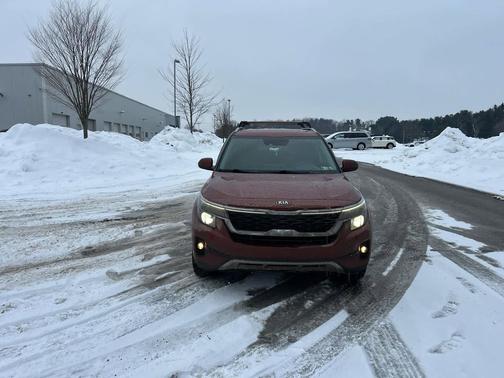 2021 Kia Seltos S