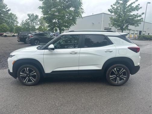 Summit White 2023 Chevrolet Trailblazer LT