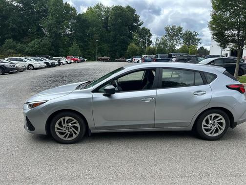 Ice Silver Metallic 2024 Subaru Impreza Base
