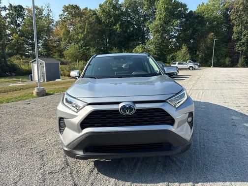2019 Toyota RAV4 Hybrid XLE
